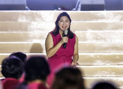 Private employees now exempted from getting mayor’s permit, clearance.